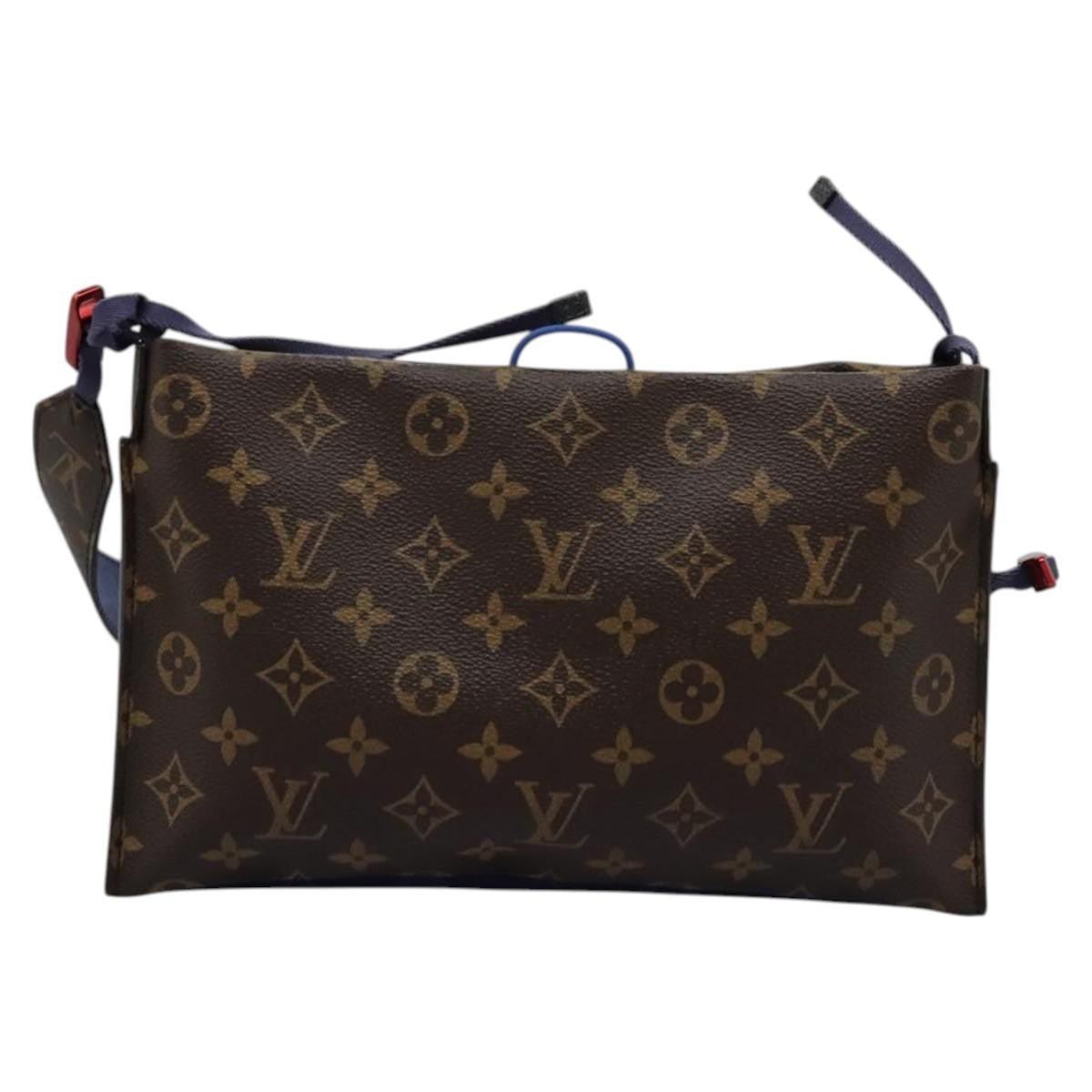 Louis Vuitton Outdoor Limited Edition Monogram Pacific Canvas Blue Canvas Shoulder Bag Bag (Pre-Owned)
