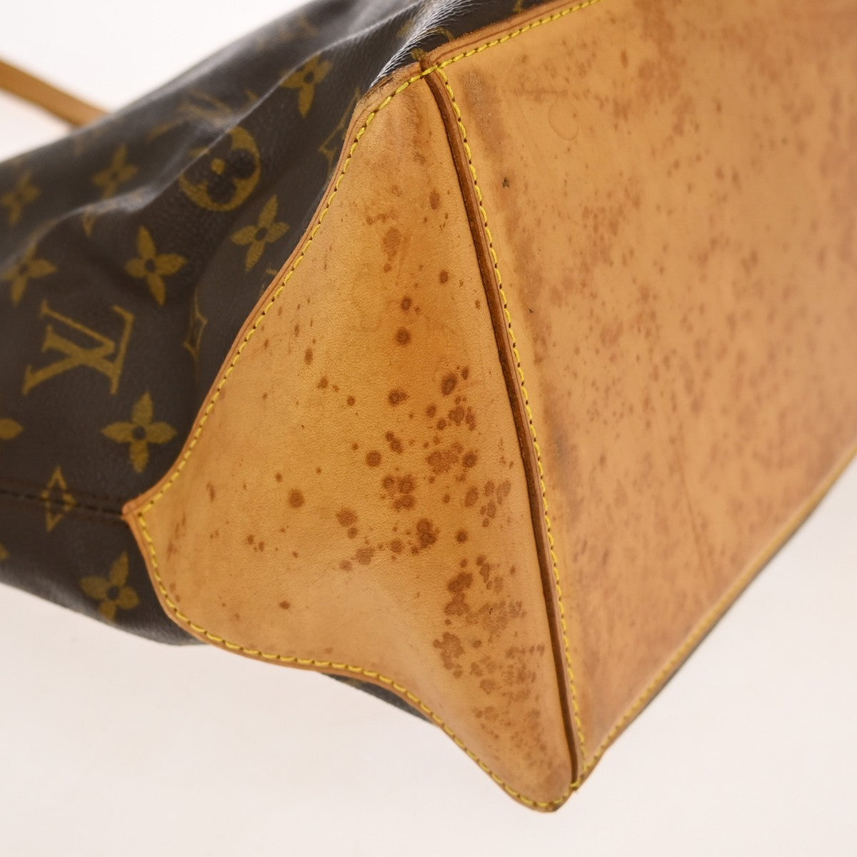 Louis Vuitton Cabas Mezzo Monogram Canvas Brown Canvas Shoulder Bag Bag (Pre-Owned)