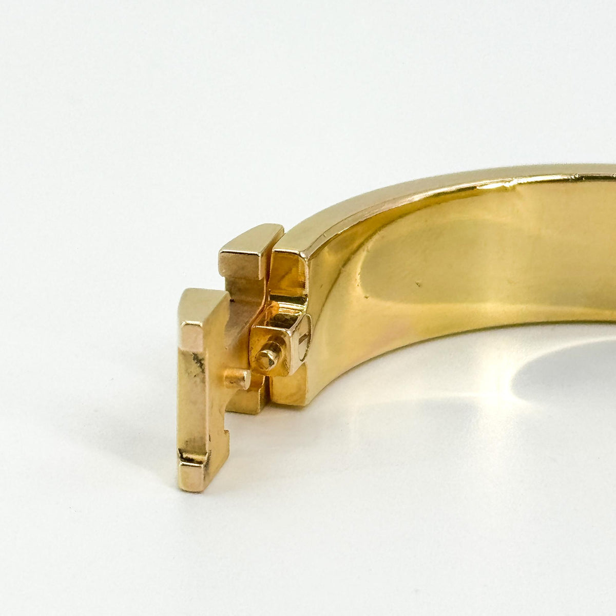 Hermes Clic H Fusion Enamel Gold Metal Bracelet Jewelry (Pre-Owned)