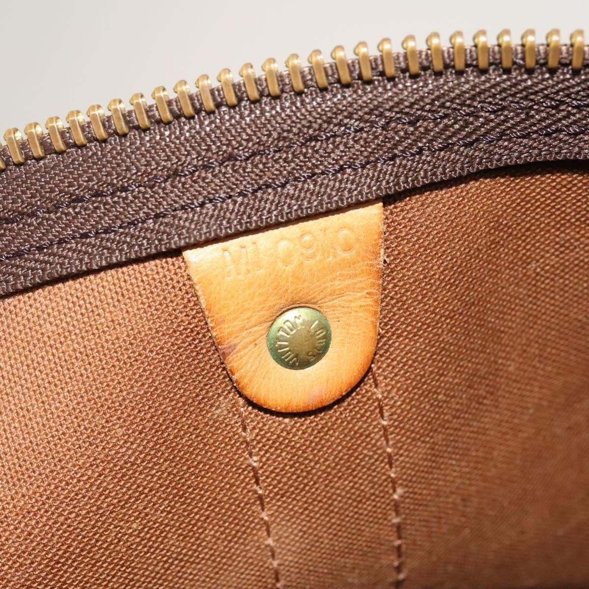 Louis Vuitton Keepall Monogram Canvas Brown Canvas Travel Bag Bag (Pre-Owned)