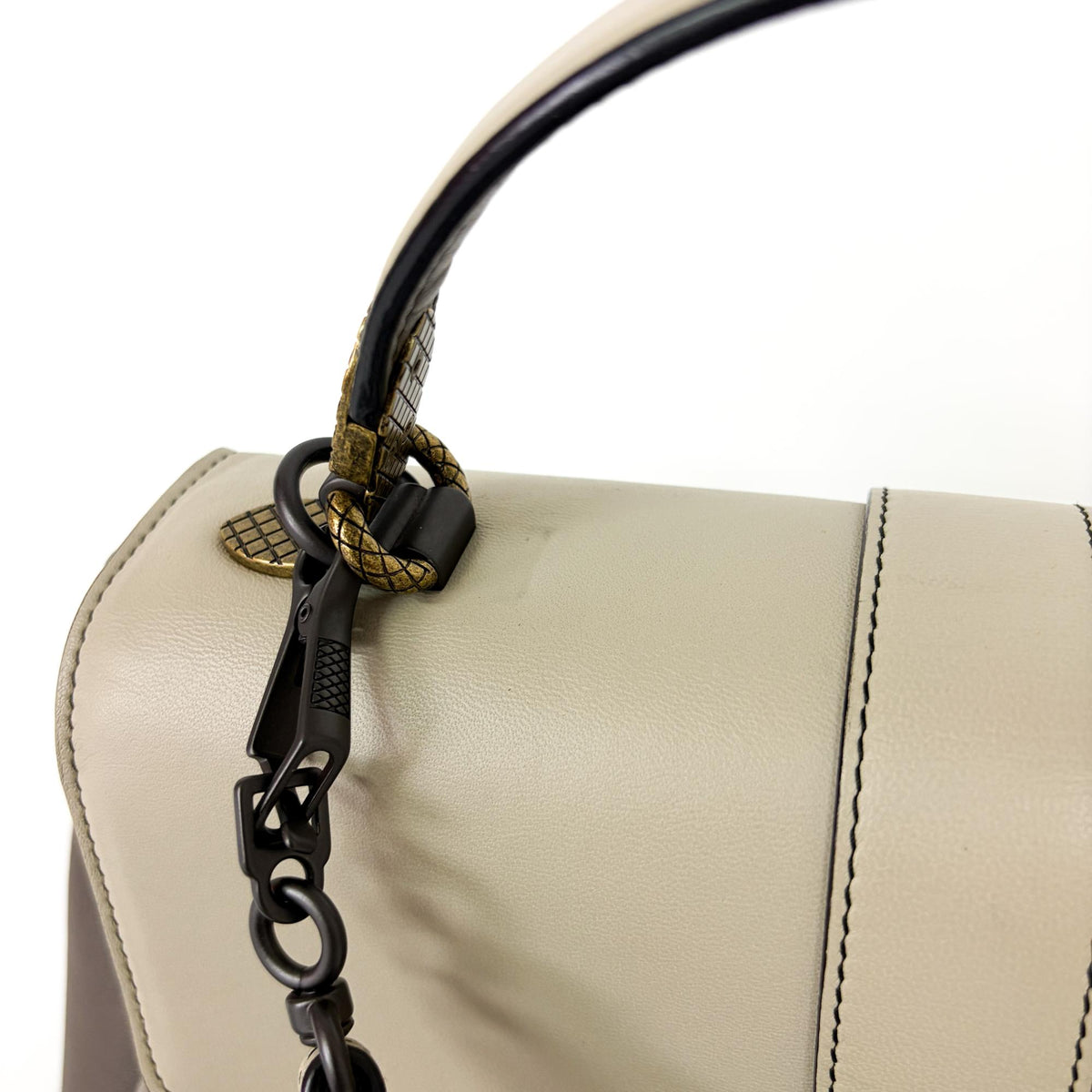 Bottega Veneta Piazza Top Handle Leather With Intrecciato Detail Gray Leather Handbag (Pre-Owned)