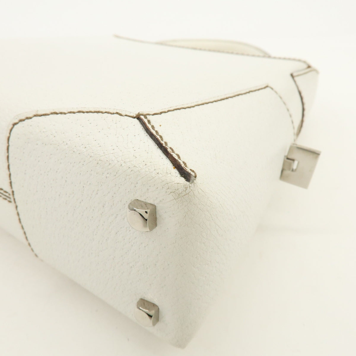 Salvatore Ferragamo Shoulder Bag Leather White Leather Shoulder Bag Bag (Pre-Owned)