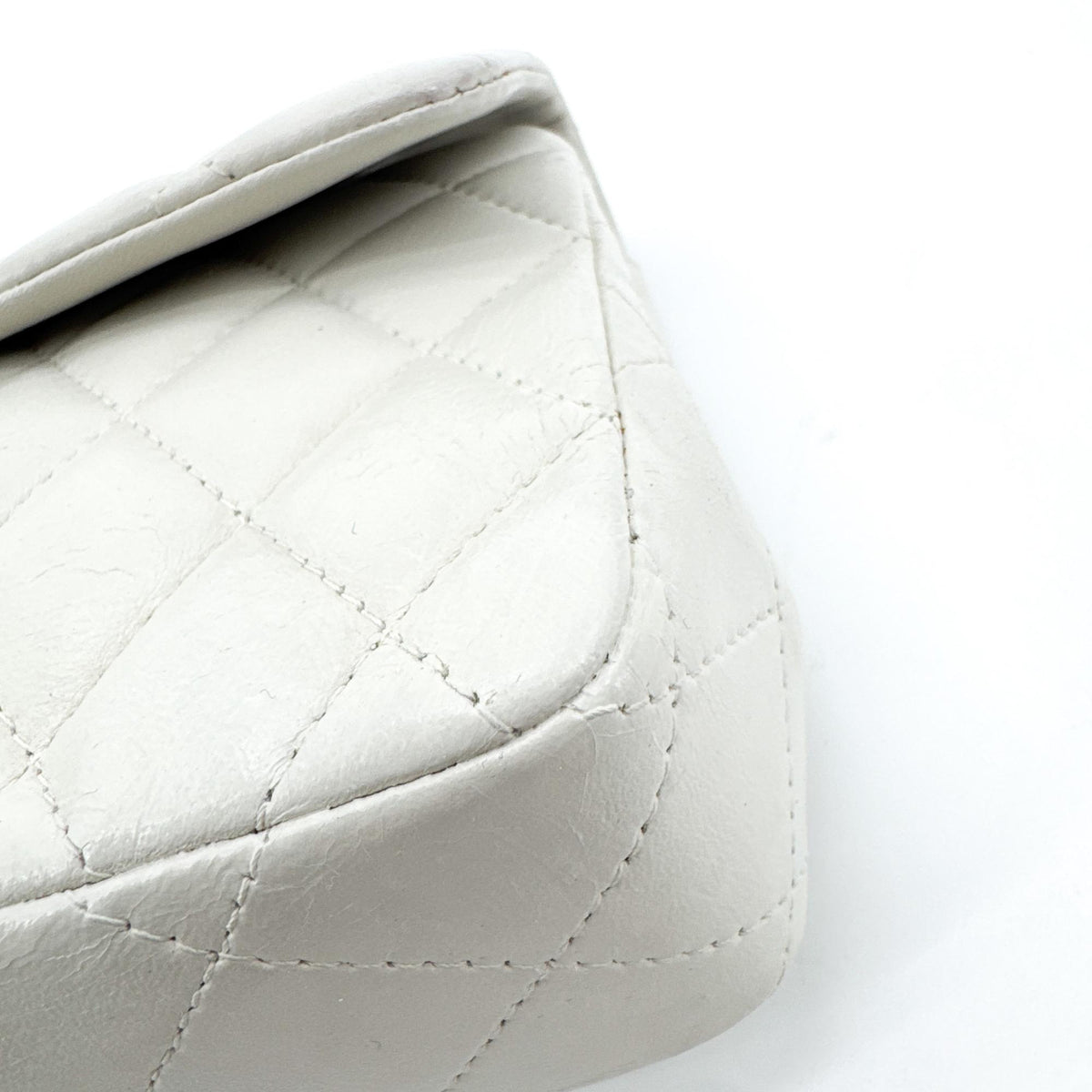 Chanel Classic Single Flap Bag Quilted Lambskin White Leather Shoulder Bag Bag (Pre-Owned)