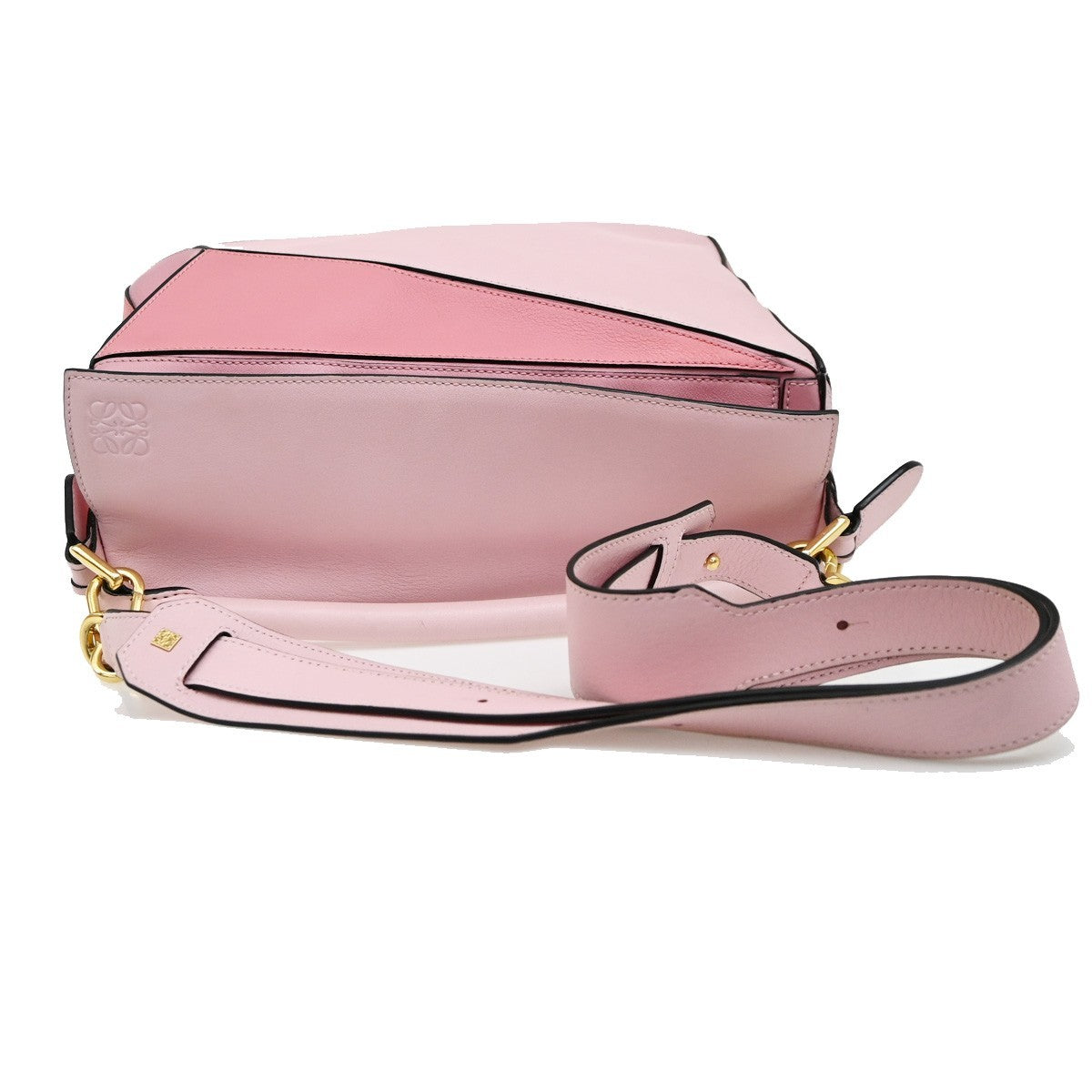 Loewe Puzzle Leather Pink Leather Handbag (Pre-Owned)