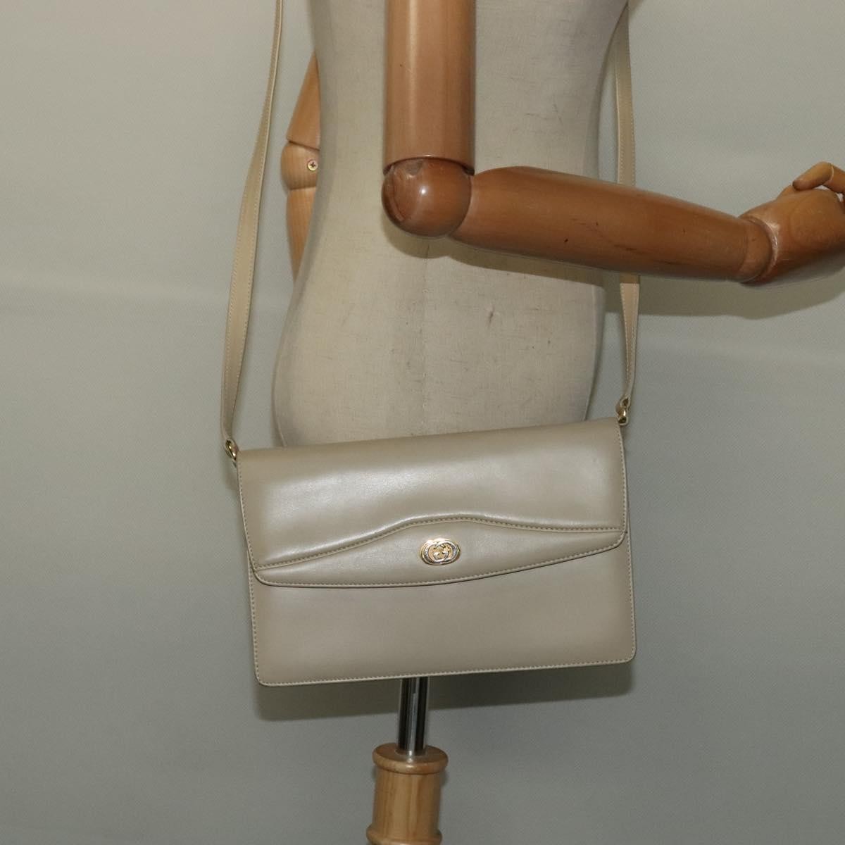 Gucci Vintage Interlocking G Flap Leather Beige Leather Shoulder Bag Bag (Pre-Owned)