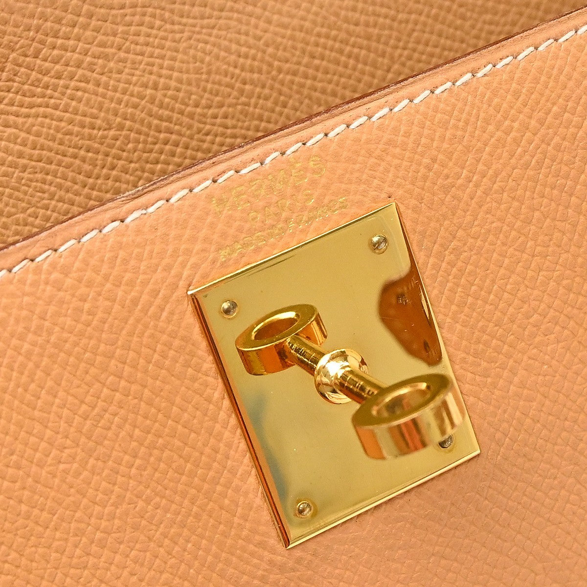 Hermes Kelly Beige Courchevel With Gold Hardware Beige Leather Handbag (Pre-Owned)