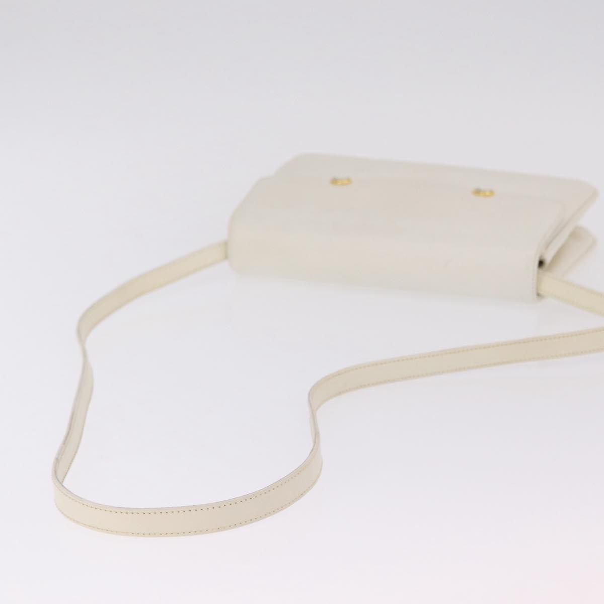 Gucci Shoulder Leather White Leather Shoulder Bag Bag (Pre-Owned)