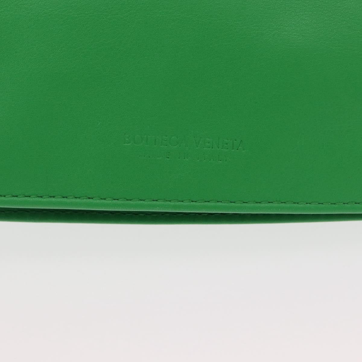 Bottega Veneta Bv Twist Leather Green Leather Handbag (Pre-Owned)