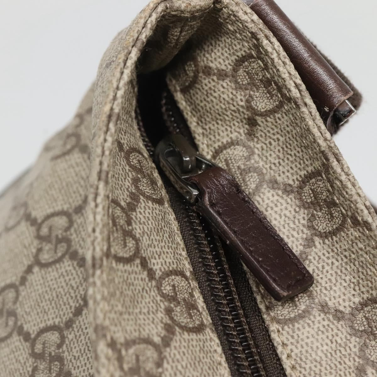 Gucci Zip Top Messenger Gg Coated Canvas Beige Canvas Shoulder Bag Bag (Pre-Owned)