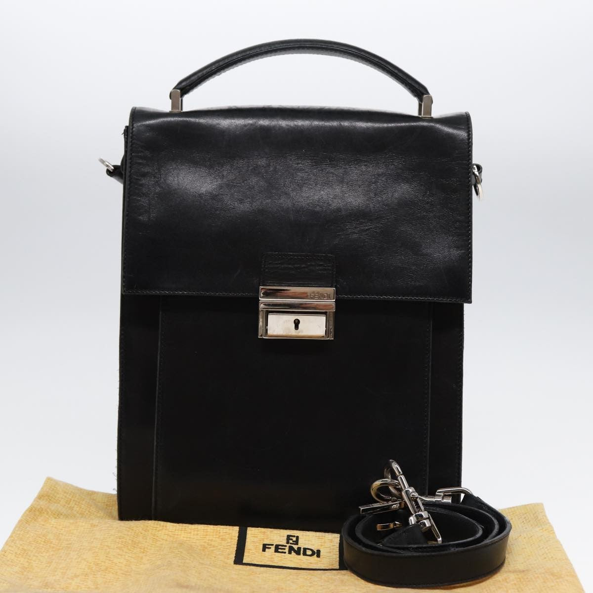 Fendi Vintage Leather Black Leather Handbag (Pre-Owned)