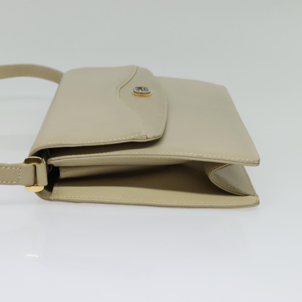 Gucci Vintage Interlocking G Flap Leather Beige Leather Shoulder Bag Bag (Pre-Owned)