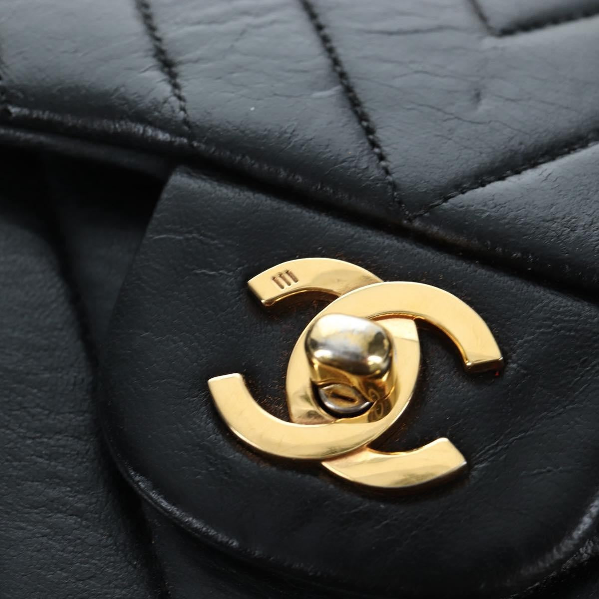 Chanel Double Stitch Full Flap Chevron Lambskin Black Leather Handbag (Pre-Owned)