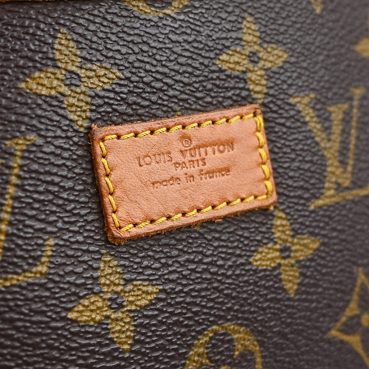 Louis Vuitton Saumur Monogram Brown Canvas Shoulder Bag Bag (Pre-Owned)