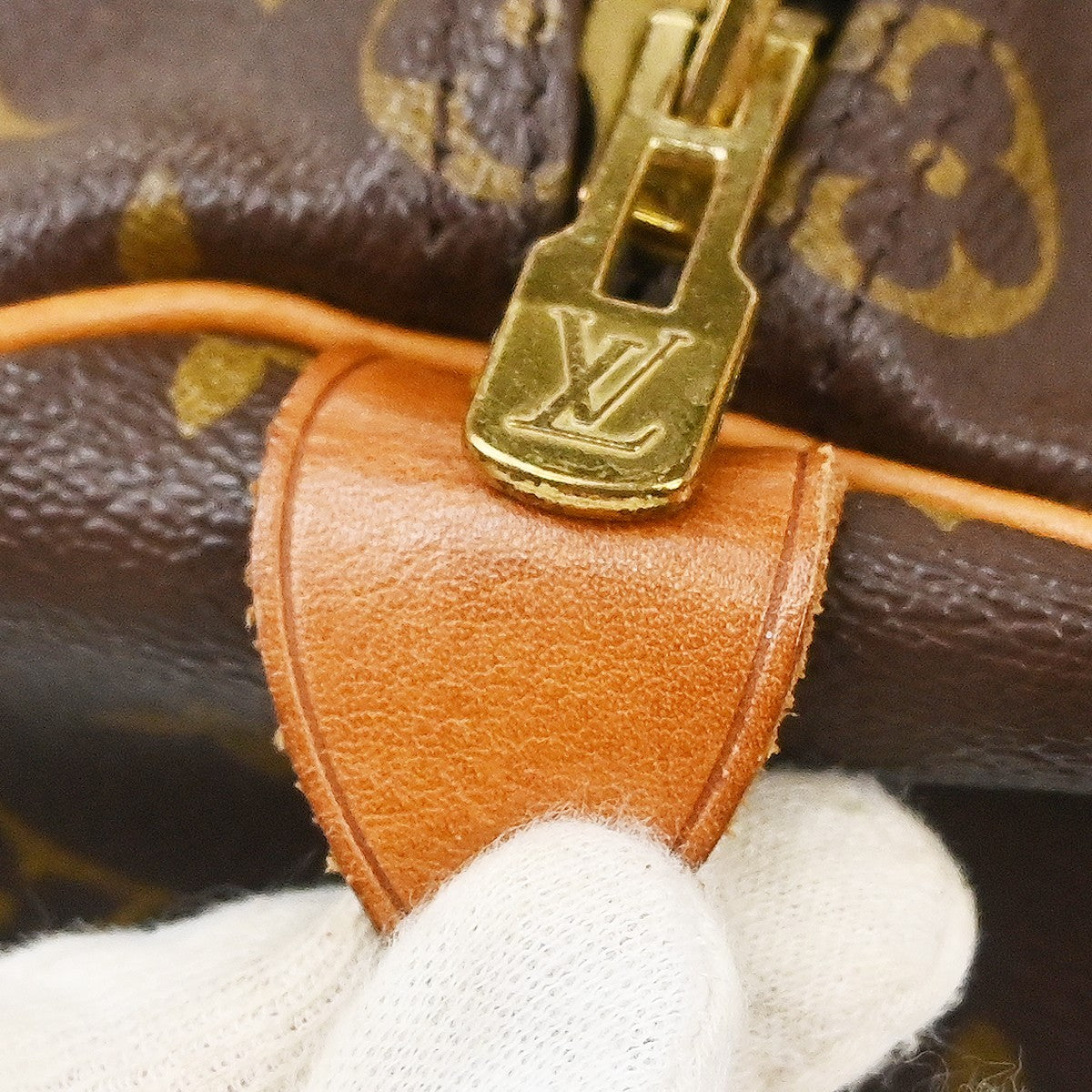 Louis Vuitton Keepall Monogram Canvas Brown Canvas Travel Bag Bag (Pre-Owned)