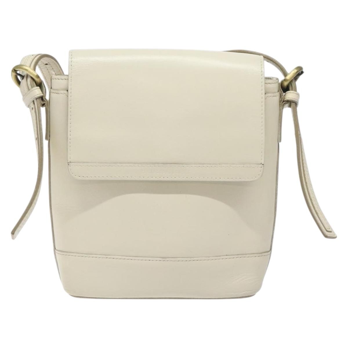 Burberry Flap Shoulder Leather White Leather Shoulder Bag Bag (Pre-Owned)