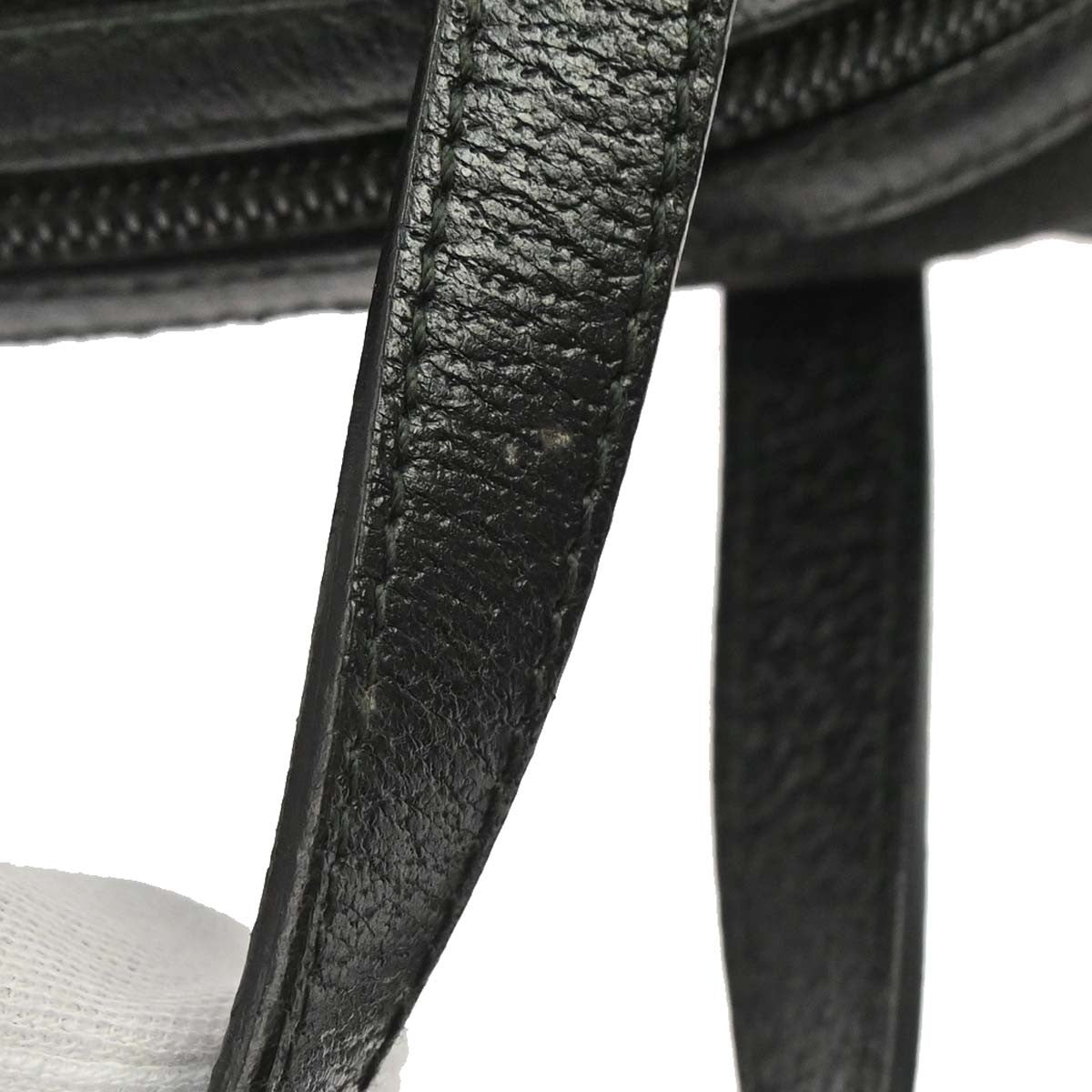 Gucci Zip Around Bowling Gg Canvas Black Canvas Handbag (Pre-Owned)