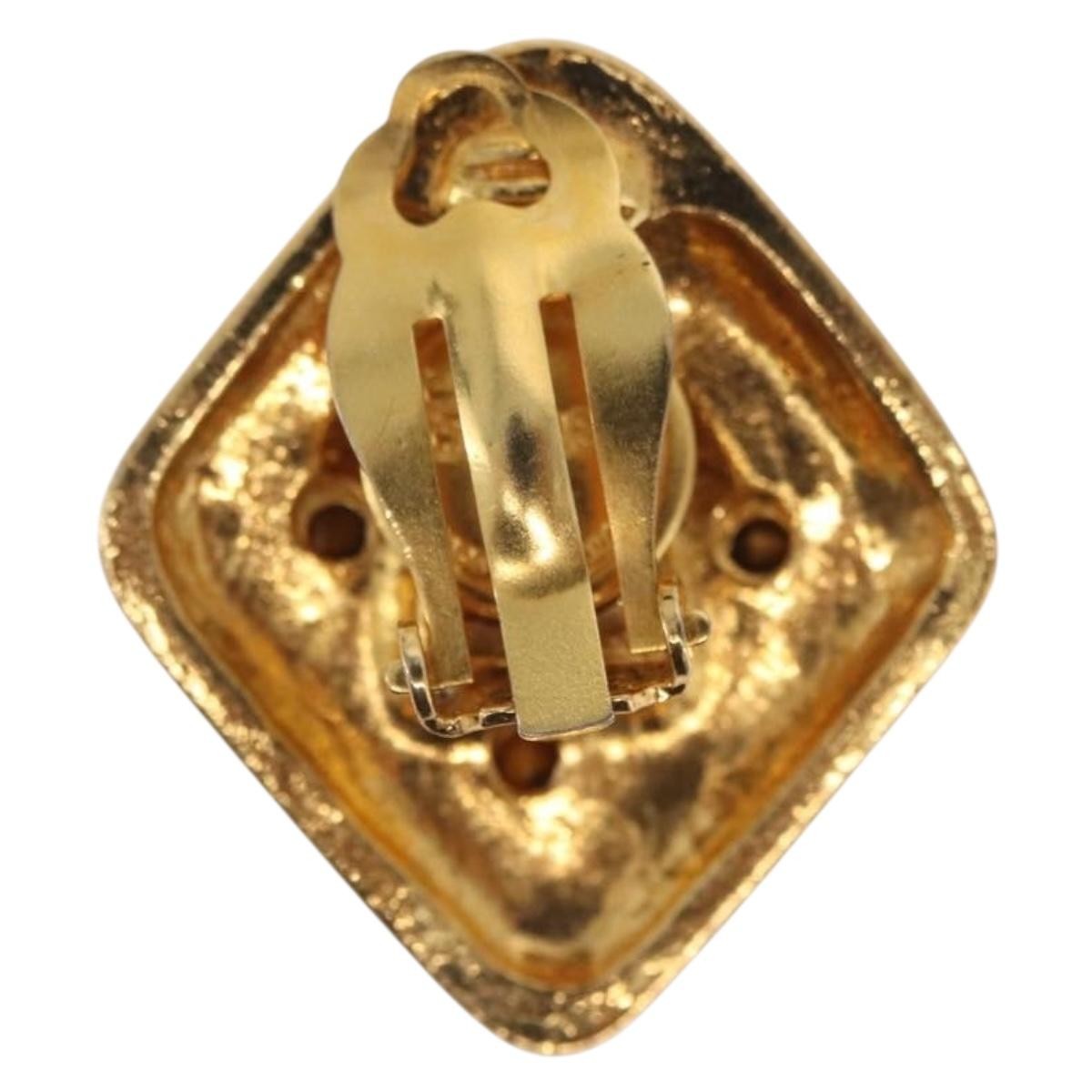 Chanel Vintage Diamond Clip-On Metal With Crystals Gold Metal Earrings Jewelry (Pre-Owned)