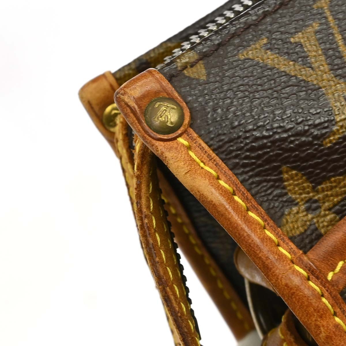 Louis Vuitton Popincourt Monogram Canvas Brown Canvas Shoulder Bag Bag (Pre-Owned)