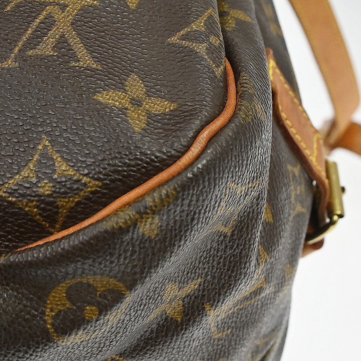 Louis Vuitton Saumur Monogram Canvas Brown Canvas Handbag (Pre-Owned)