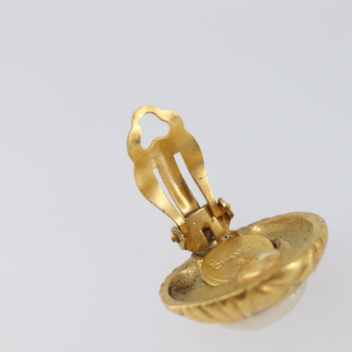 Chanel Vintage Round Clip-On Metal With Faux Pearl Gold Metal Earrings Jewelry (Pre-Owned)