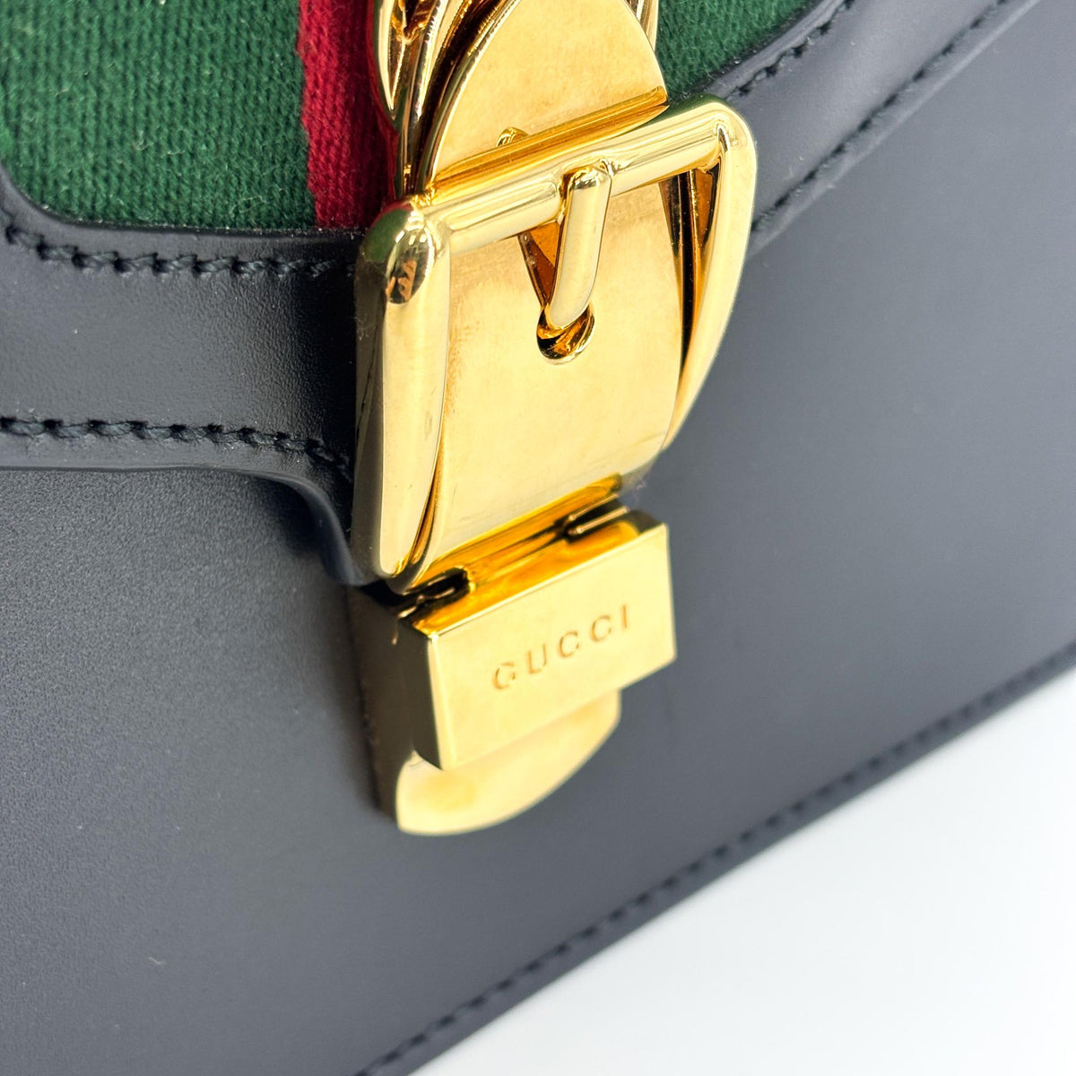 Gucci Sylvie Top Handle Bag Leather Black Leather Handbag (Pre-Owned)