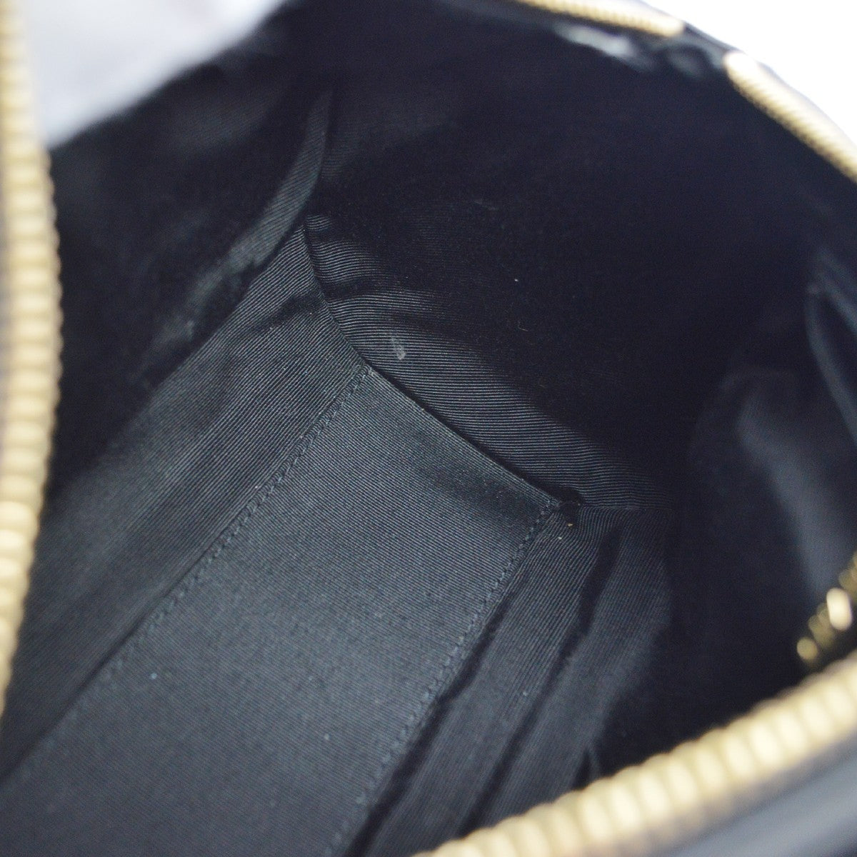 Chanel Chocolate Bar Barrel Quilted Leather Black Leather Handbag (Pre-Owned)