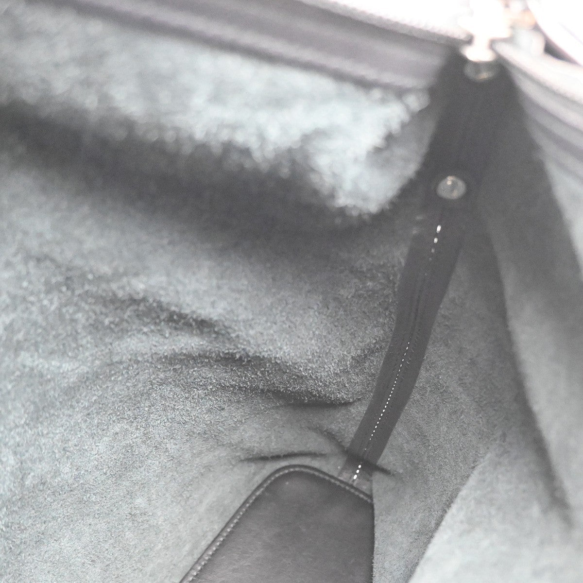 Loewe Vintage Leather Black Leather Shoulder Bag Bag (Pre-Owned)