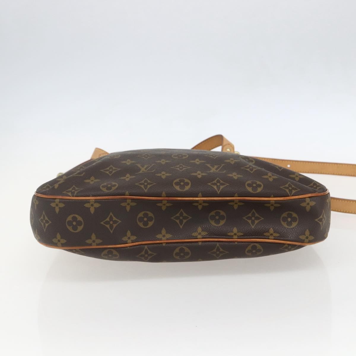 Louis Vuitton Odeon Monogram Canvas Brown Canvas Shoulder Bag Bag (Pre-Owned)