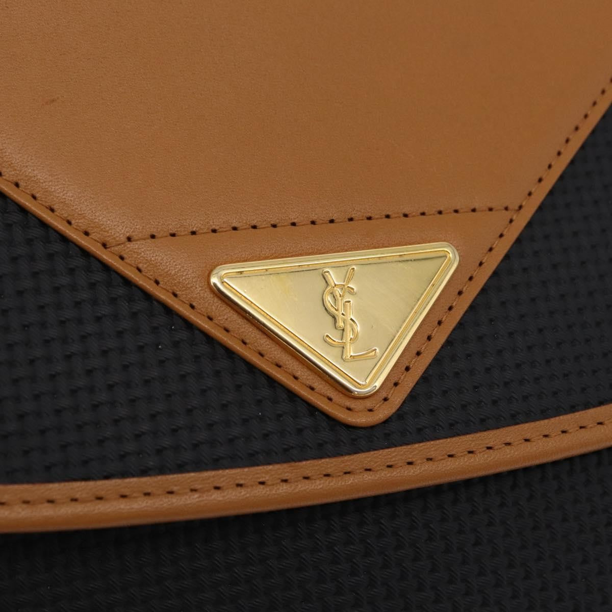 Saint Laurent Vintage Shoulder Bag Leather Black Leather Shoulder Bag Bag (Pre-Owned)