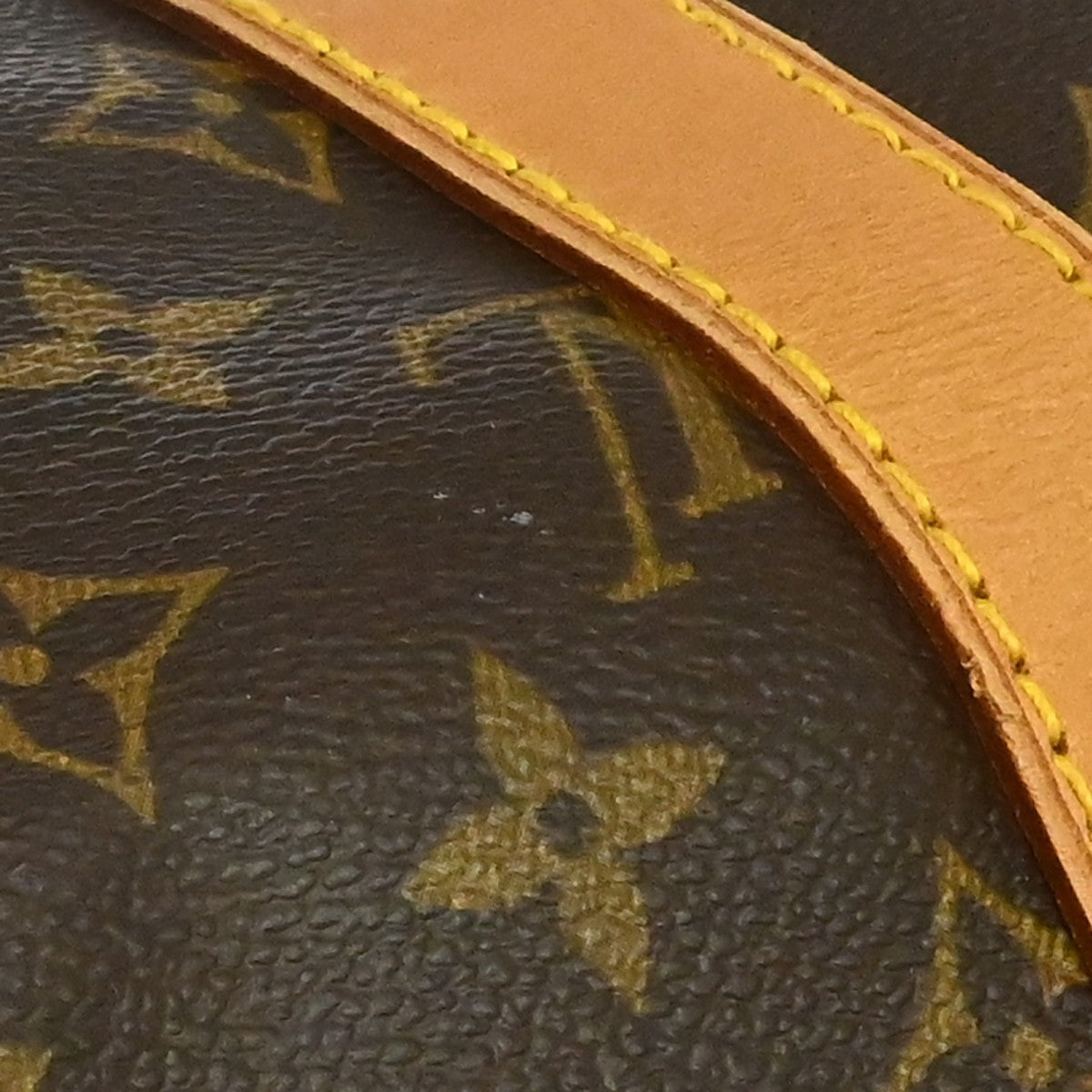 Louis Vuitton Keepall Monogram Canvas Brown Canvas Travel Bag Bag (Pre-Owned)