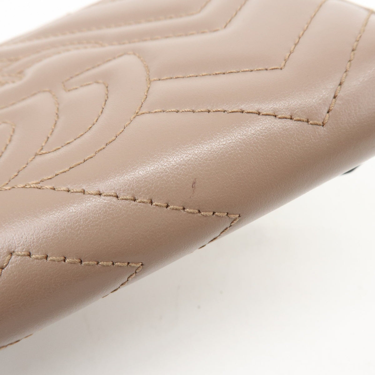 Gucci Gg Marmont Organizer Matelasse Leather Beige Leather Wallets Accessory (Pre-Owned)