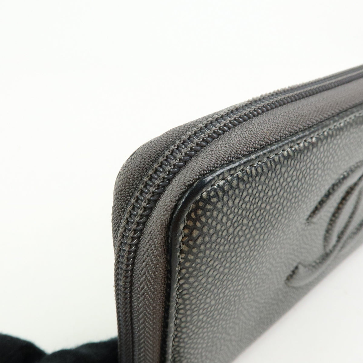 Chanel Vintage Timeless Zip Leather Metallic Crocodile_Skin Wallets Accessory (Pre-Owned)