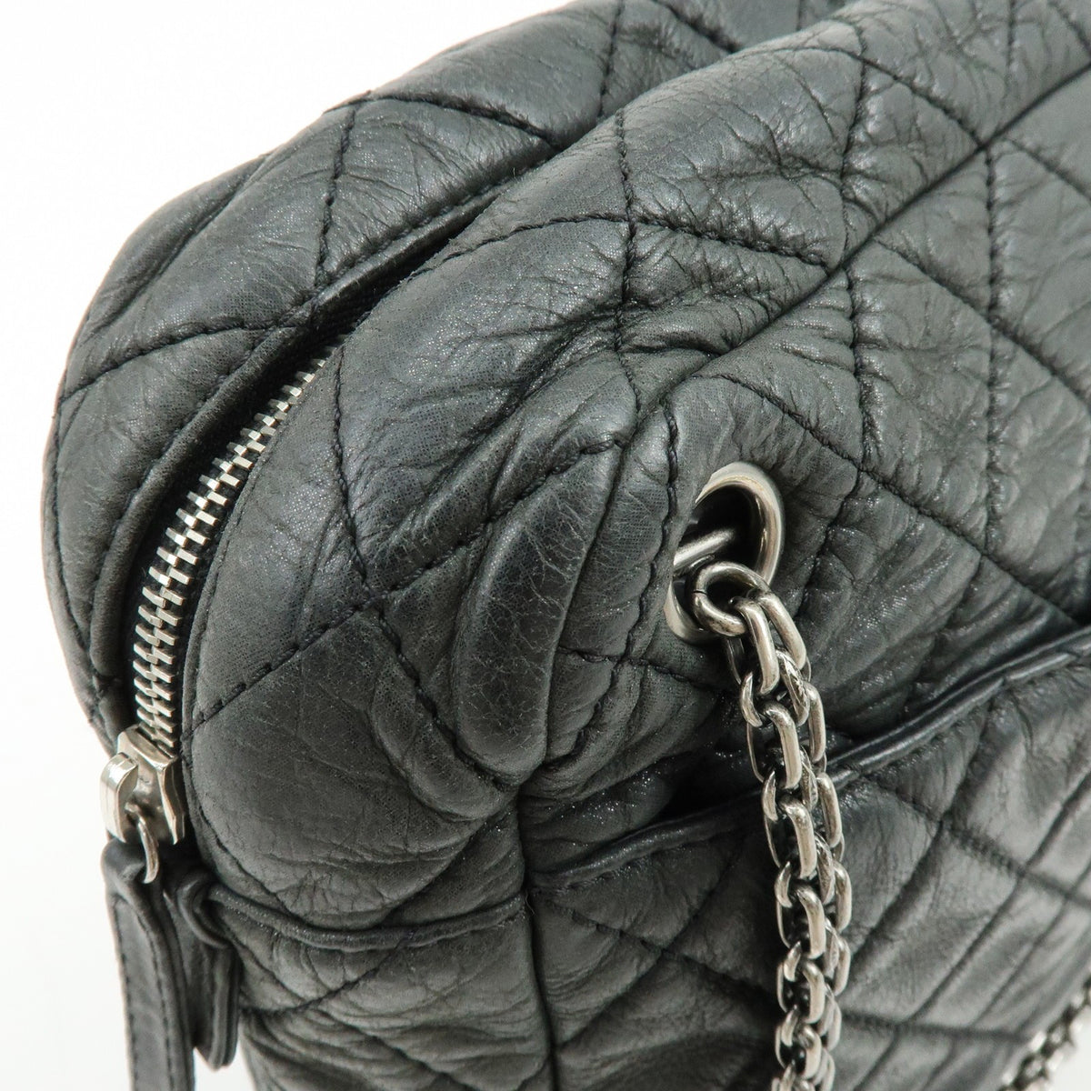 Chanel Shoulder Quilted Leather Black Calfskin Shoulder Bag Bag (Pre-Owned)