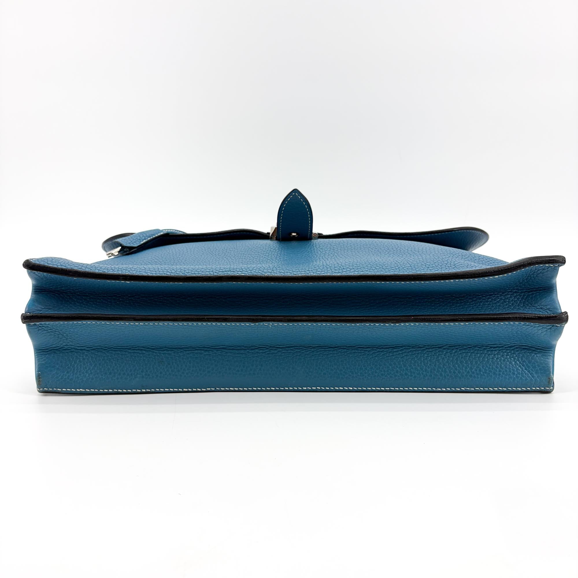 Hermes Sac A Depeches Togo Blue Leather Handbag (Pre-Owned)