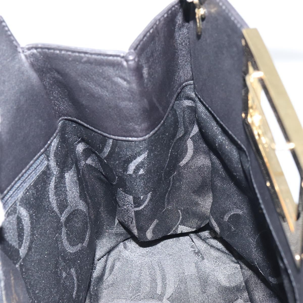 Salvatore Ferragamo Gancini Leather Black Leather Shoulder Bag Bag (Pre-Owned)