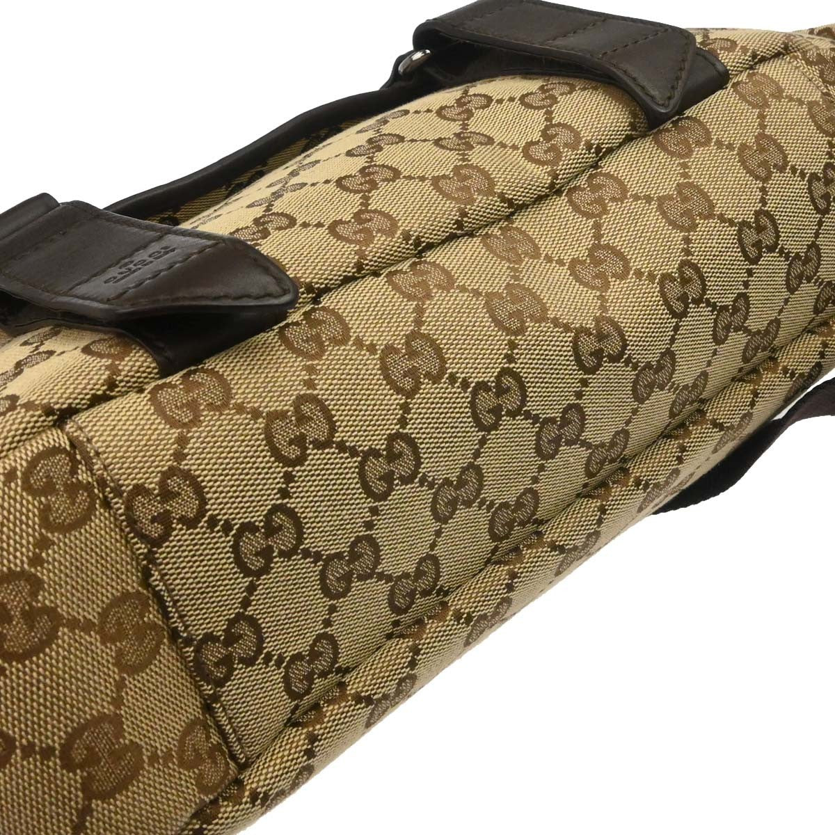 Gucci Buckle Messenger Gg Canvas Beige Canvas Handbag (Pre-Owned)