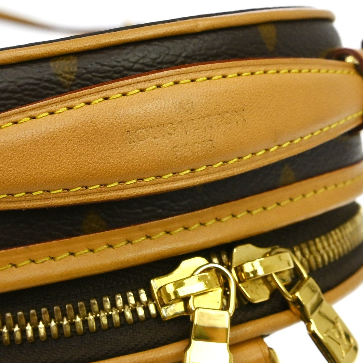 Louis Vuitton Boîte Chapeau Canvas Brown Canvas Clutche & Pouche Bag (Pre-Owned)
