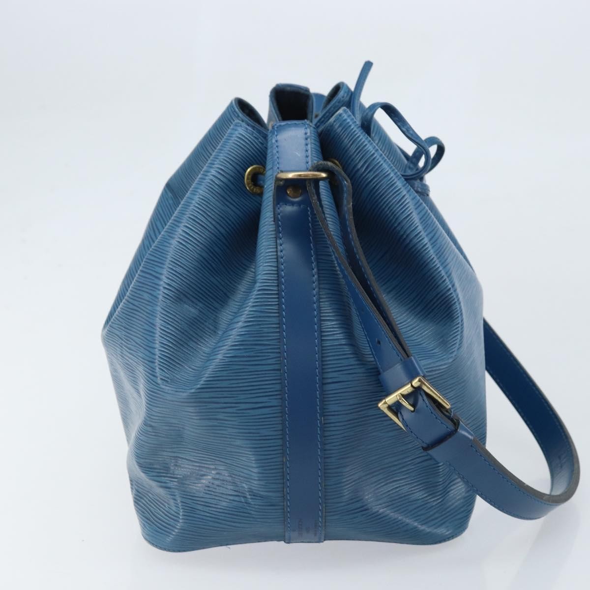 Louis Vuitton Petit Noe Epi Leather Blue Leather Shoulder Bag Bag (Pre-Owned)