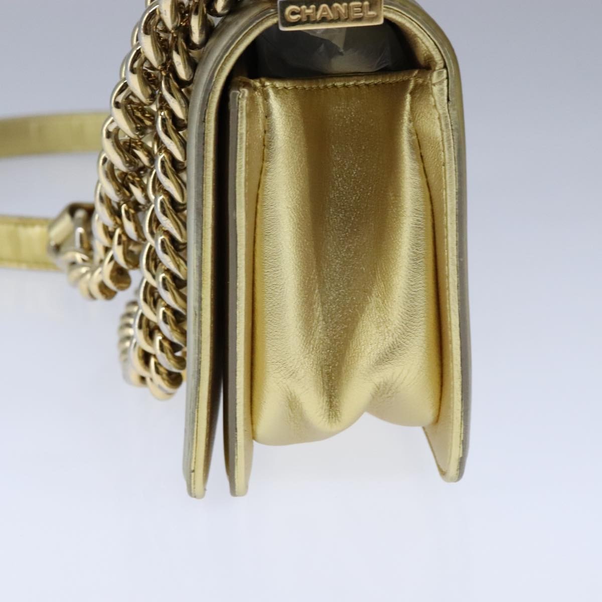 Chanel Boy Flap Quilted Patent Gold Patent_Leather Shoulder Bag Bag (Pre-Owned)