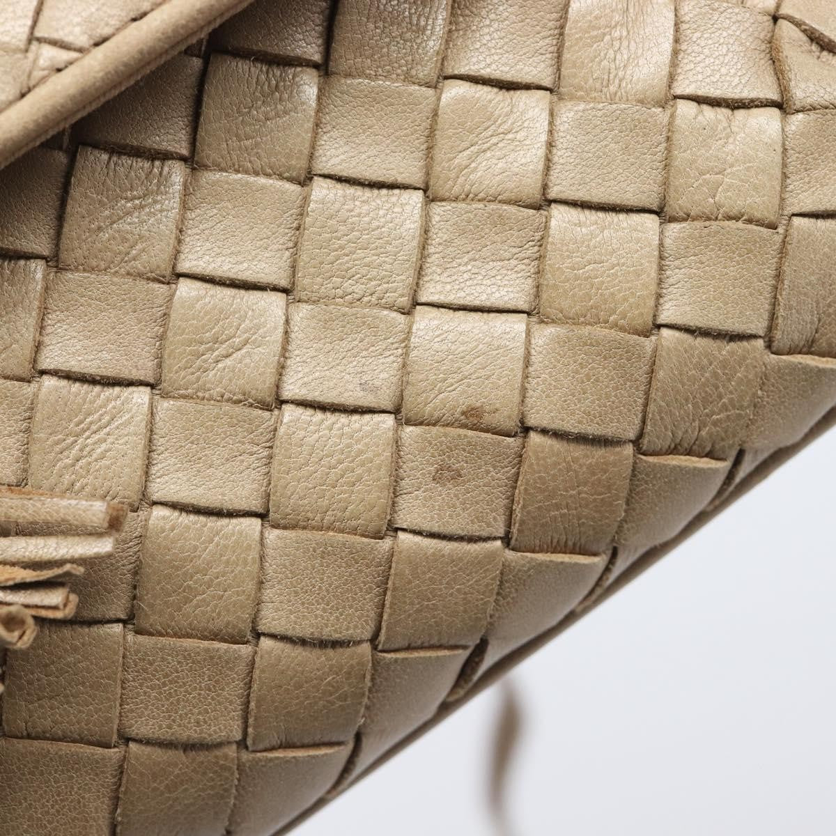 Bottega Veneta Tassel Flap Intrecciato Nappa Beige Leather Crossbody Bag Bag (Pre-Owned)