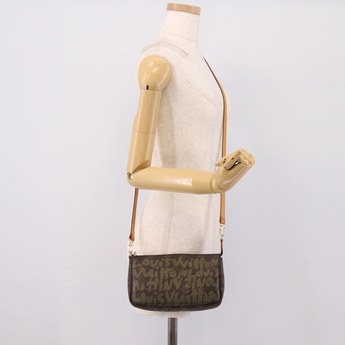 Louis Vuitton Pochette Accessoires Limited Edition Monogram Graffiti Khaki Canvas Clutche & Pouche Bag (Pre-Owned)