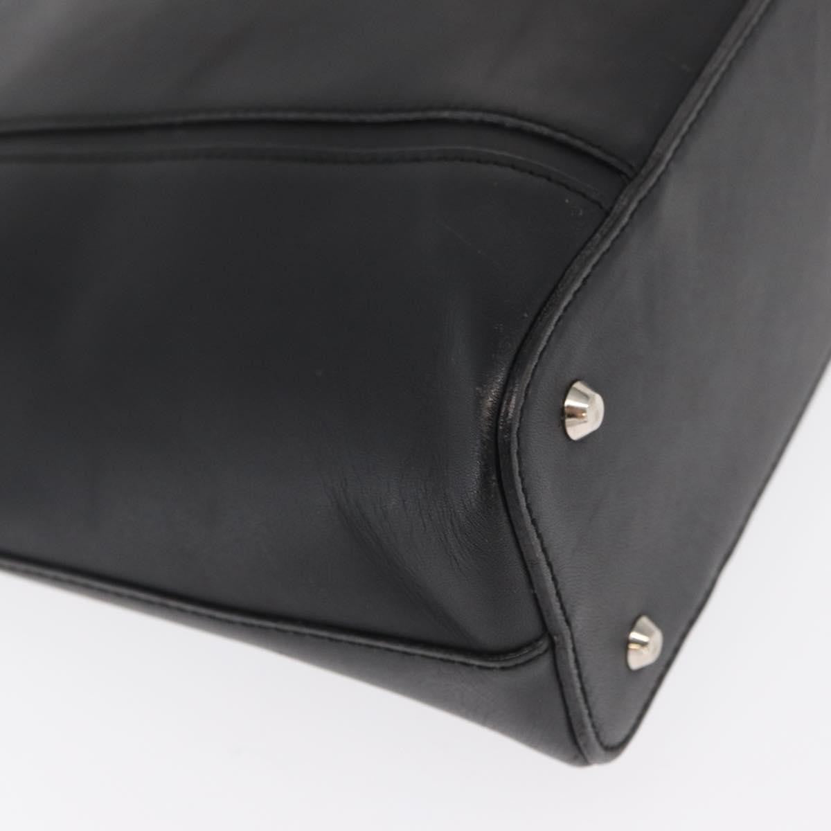 Burberry Vintage Leather Black Leather Handbag (Pre-Owned)