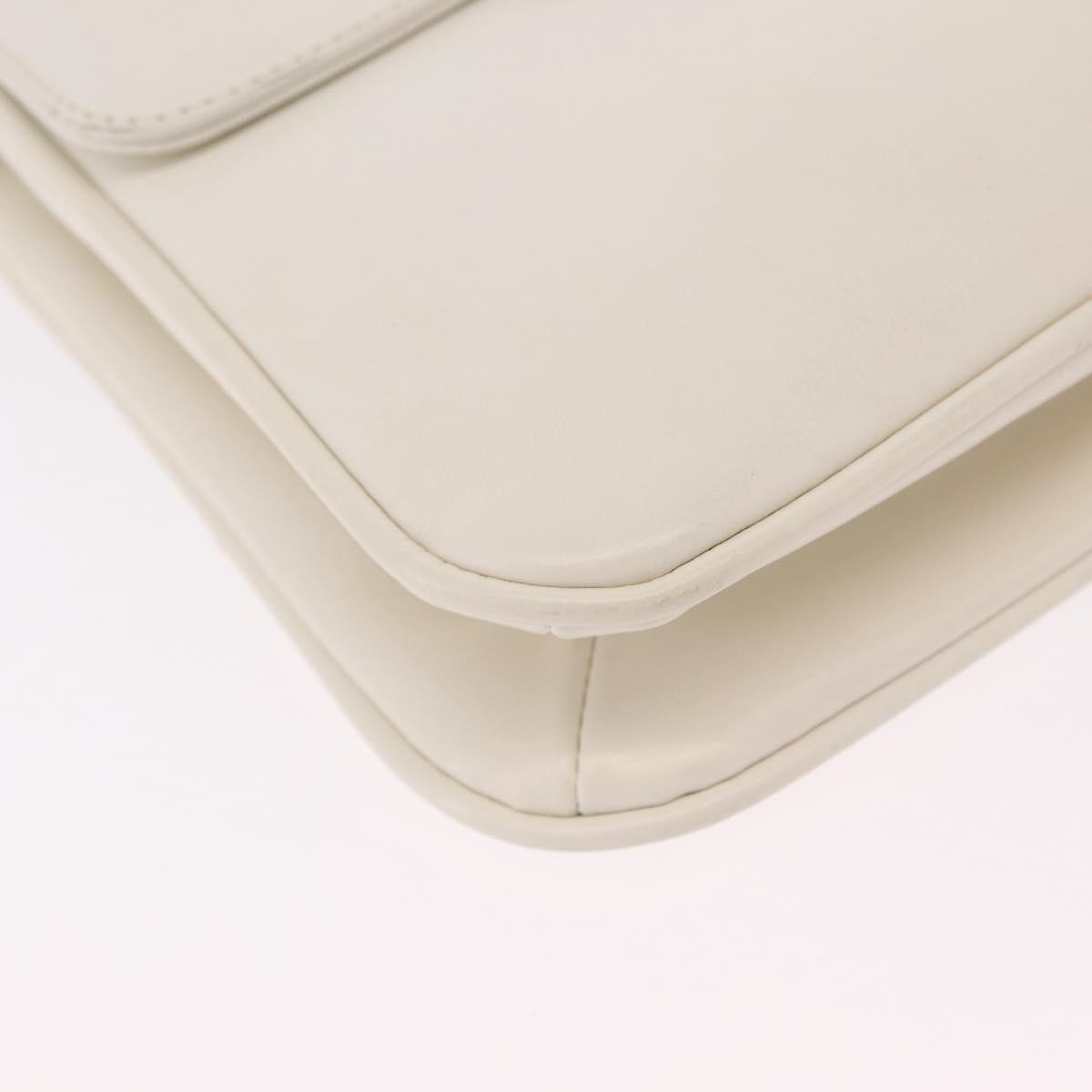 Gucci Shoulder Leather White Leather Shoulder Bag Bag (Pre-Owned)