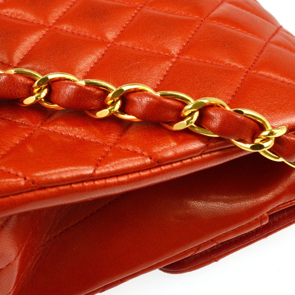 Chanel Vintage Cc Chain Flap Quilted Lambskin Red Leather Handbag (Pre-Owned)