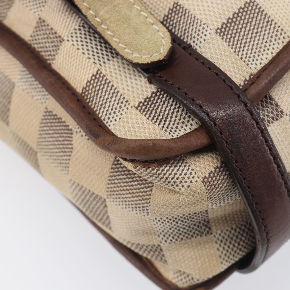 Louis Vuitton Trotteur Damier Lune White Canvas Handbag (Pre-Owned)