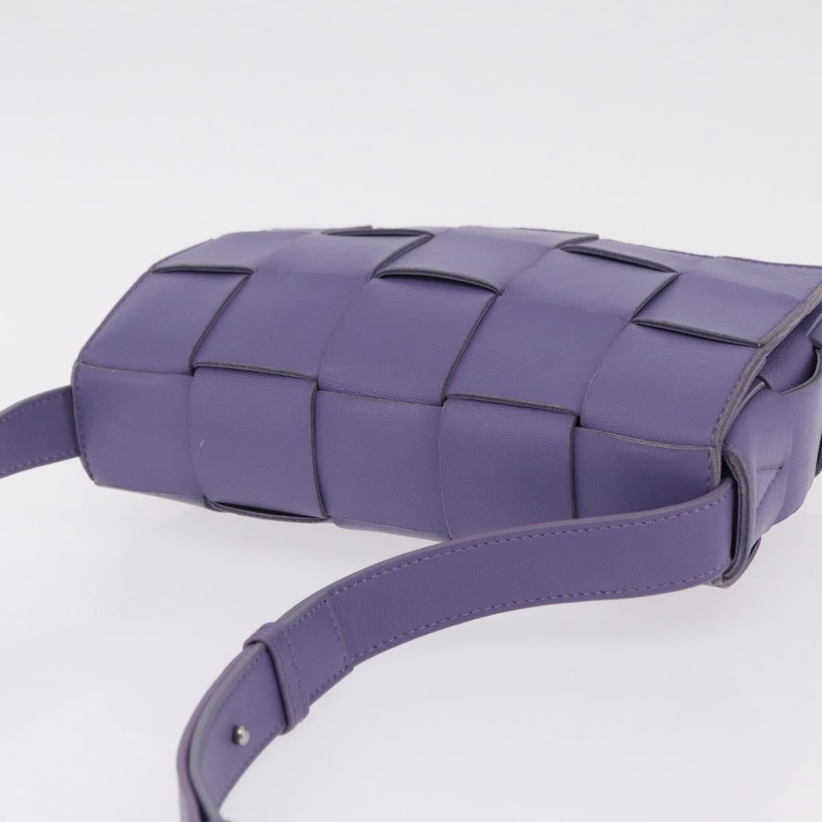 Bottega Veneta Cassette Maxi Intrecciato Leather Purple Leather Crossbody Bag Bag (Pre-Owned)