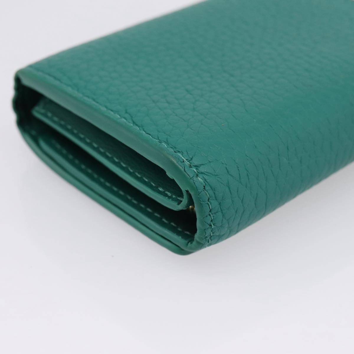 Louis Vuitton Capucines Leather Green Leather Wallets Accessory (Pre-Owned)