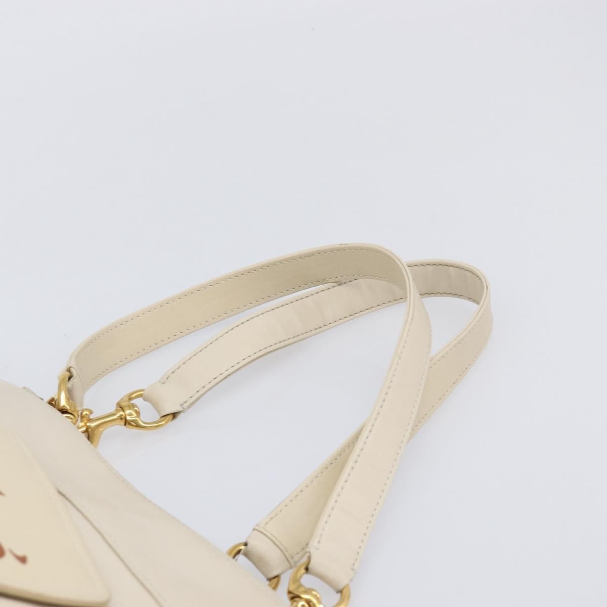 Chloe Eden Leather White Leather Tote Bag Bag (Pre-Owned)