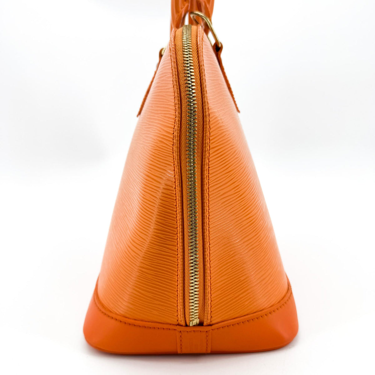 Louis Vuitton Alma Epi Leather Orange Leather Handbag (Pre-Owned)