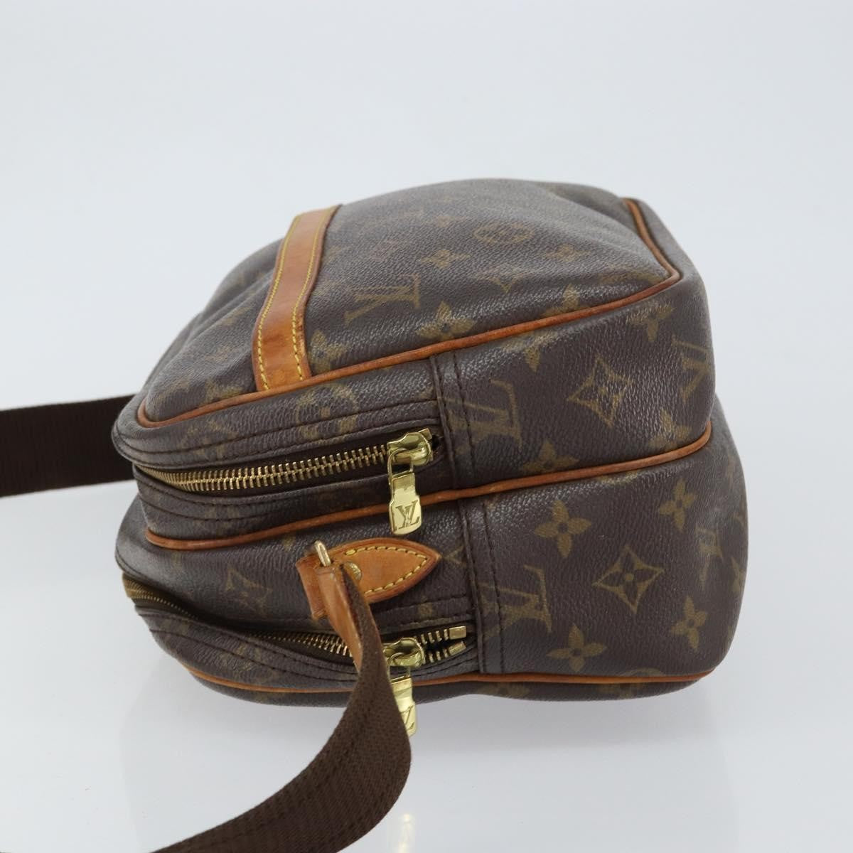 Louis Vuitton Reporter Monogram Canvas Brown Canvas Shoulder Bag Bag (Pre-Owned)